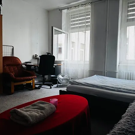 A Cosy, Super Quiet In Wedding Campingplatz Berlin