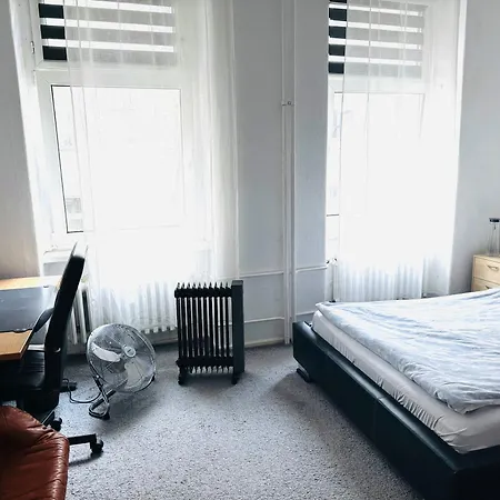 Camping A Cosy, Super Quiet In Wedding Berlín